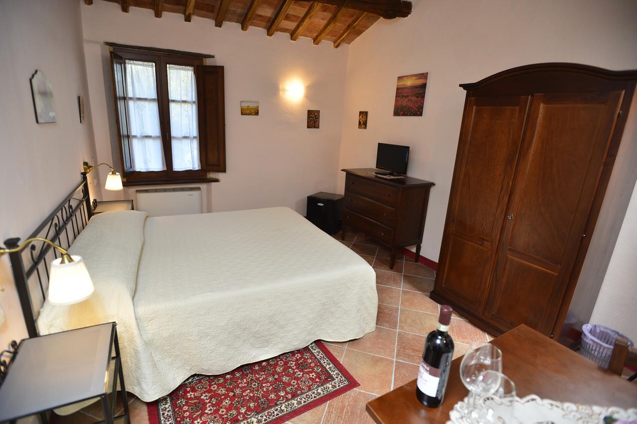 Agriturismo Malafrasca Siena Exterior photo